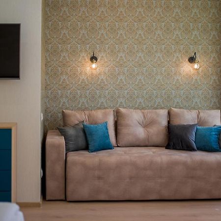 Modern Apartmeents Near Central Park ポルタヴァ エクステリア 写真