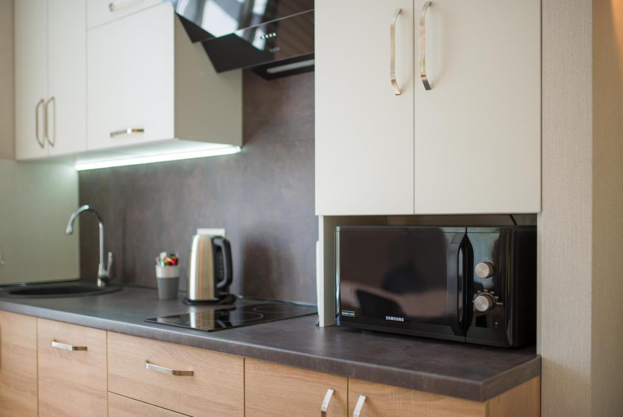Modern Apartmeents Near Central Park ポルタヴァ エクステリア 写真